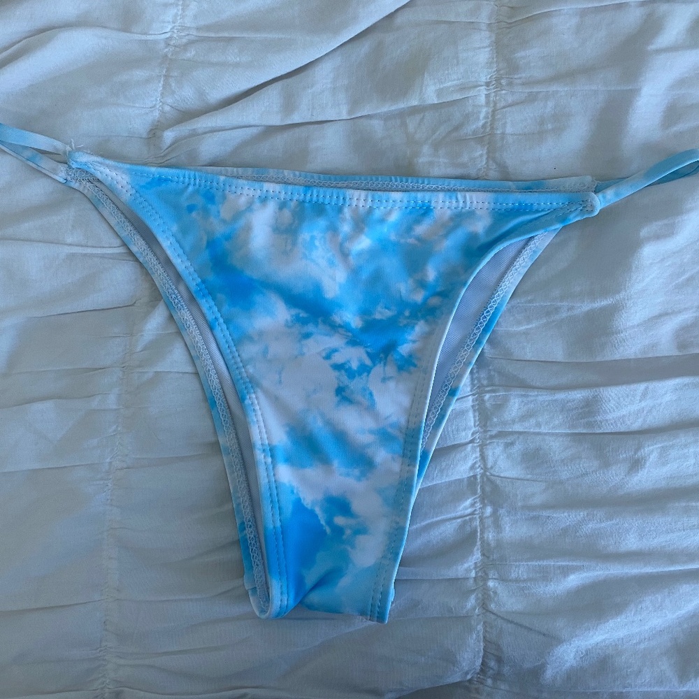 Shein, S, Blue and white